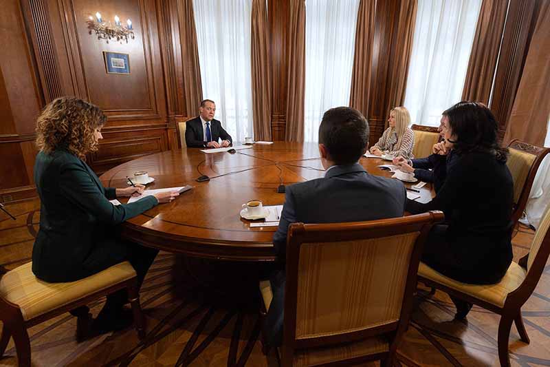 Зампред Совбеза РФ Дмитрий Медведев дал интервью российским СМИ. 22 февраля 2024.